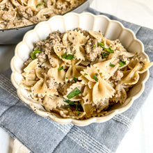 Load image into Gallery viewer, Creamy Beef &amp; Noodles Seasoning Packet &amp; Recipe Card