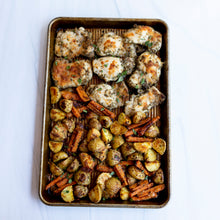 Load image into Gallery viewer, Sheet Pan Garlic Parmesan Chicken Seasoning Packet &amp; Recipe Card